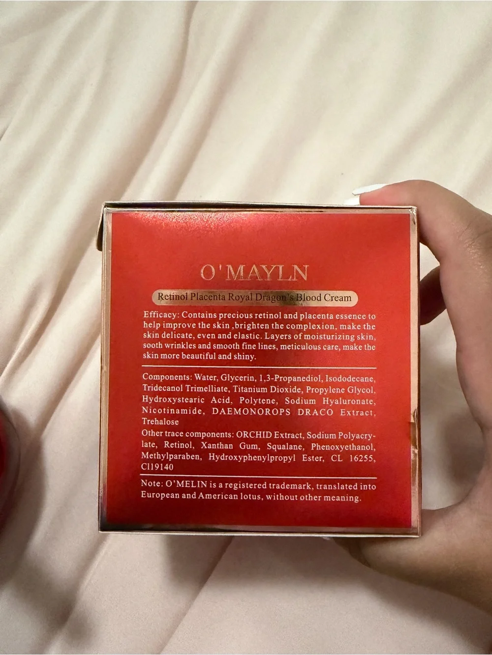 O'MAYLN Red Dragon's Blood Retinol Placenta Moisturizer - Red